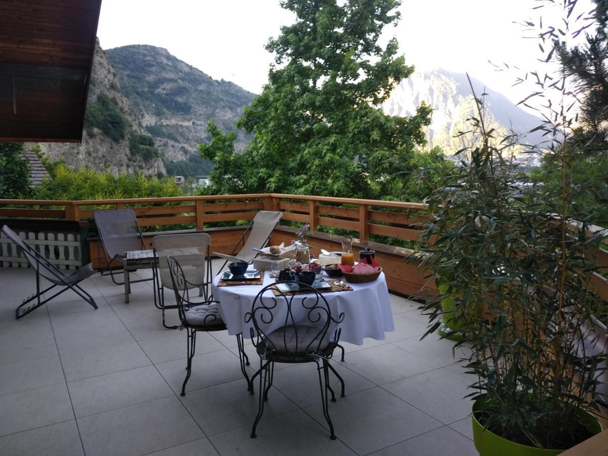 La Marmotte De La Tour Bed & Breakfast Bagian luar foto